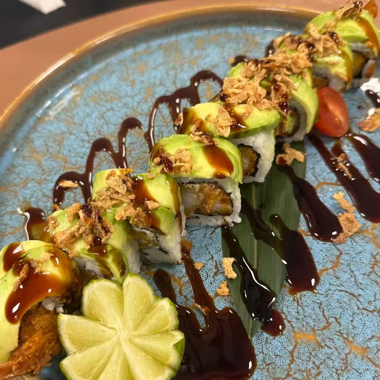 137.AGUACATE ROLL