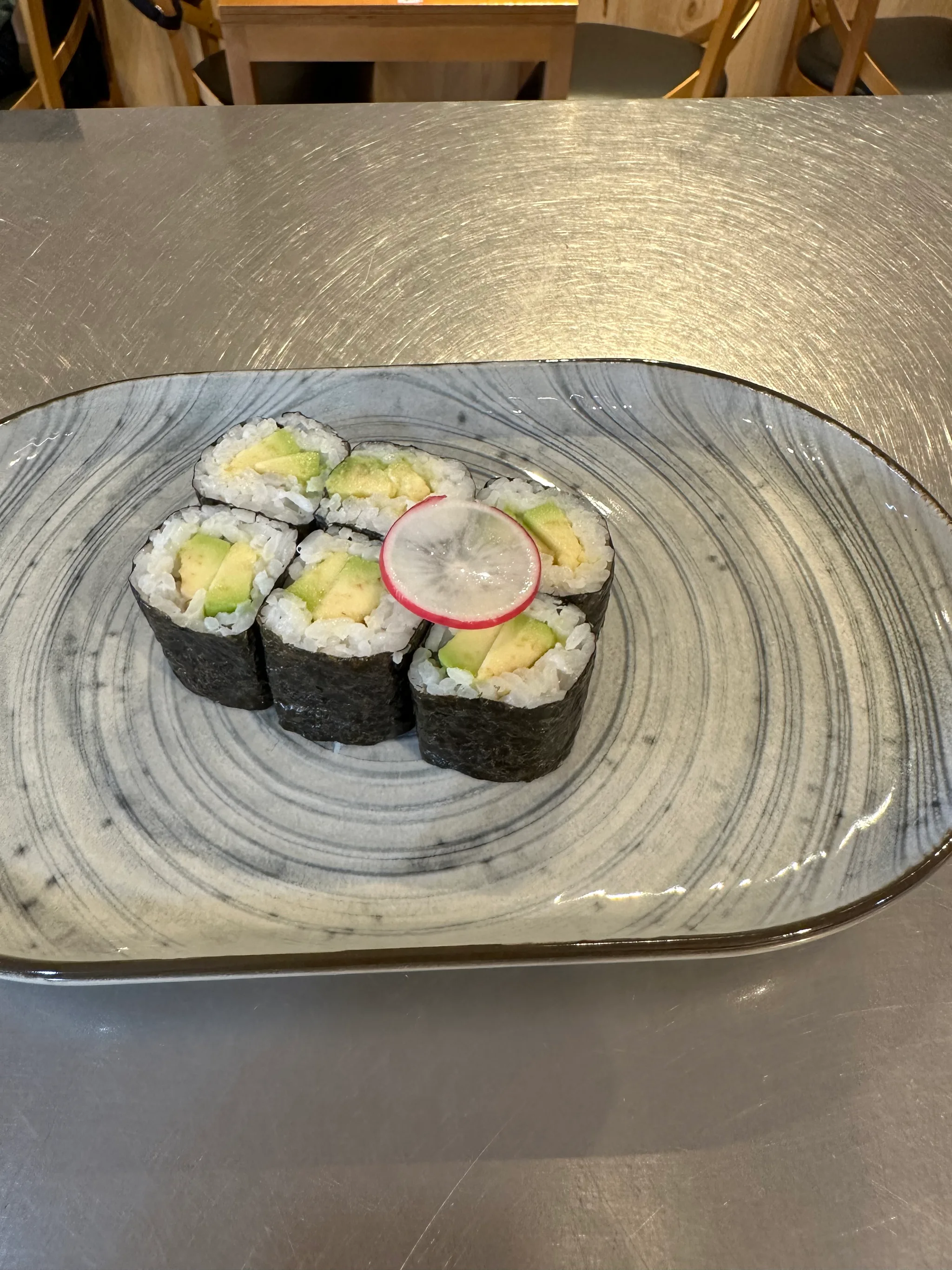 87.AGUACATE MAKI