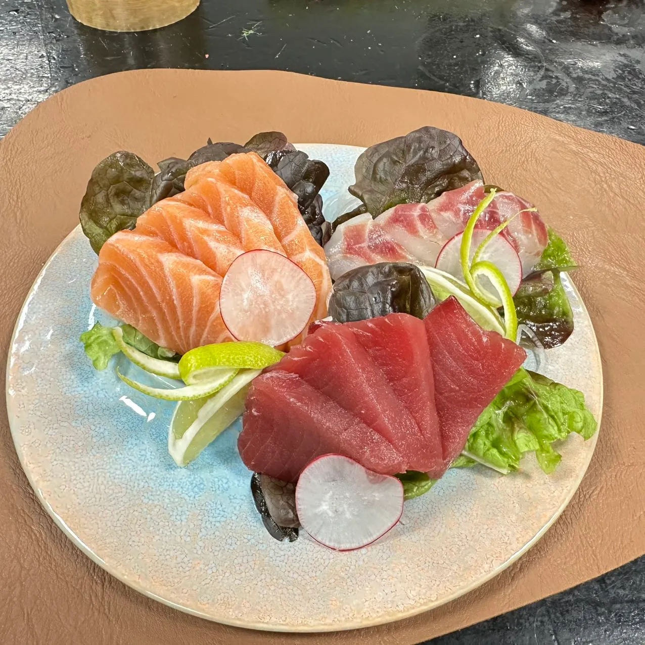 25.SASHIMI MIXTO