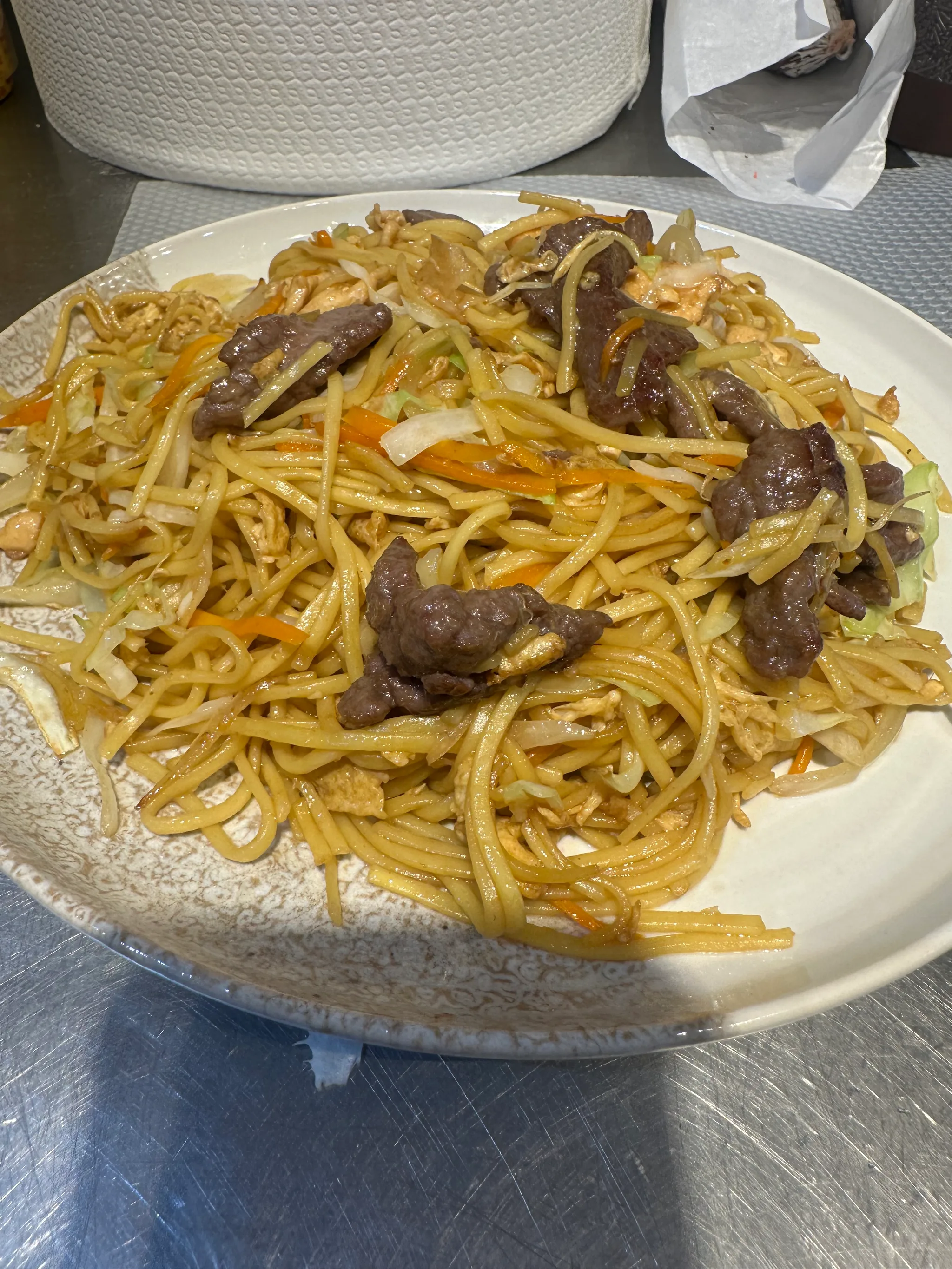47.TALLARINES CON TERNERA/牛肉炒面