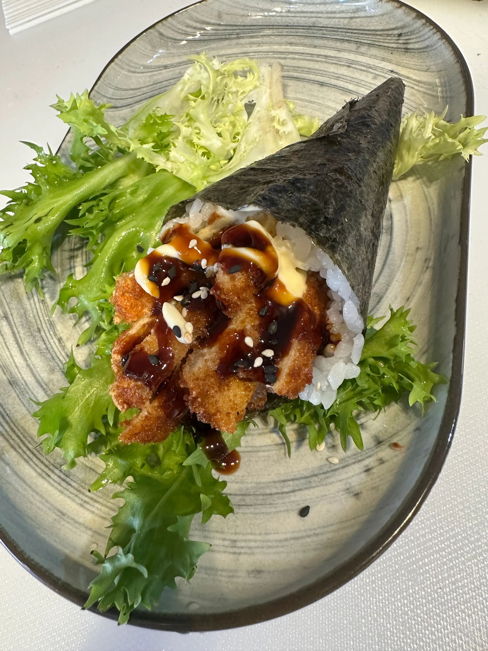 109.TEMAKI POLLO FRITO